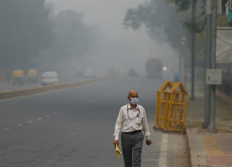 Pollution News: ਹਾਰਟ, ਕਿਡਨੀ ਤੋਂ ਲੈਕੇ ਫੇਫੜਿਆਂ ਤੱਕ ਨੂੰ ਪ੍ਰਭਾਵਿਤ ਕਰ ਰਹੀ ਹੈ ਜ਼ਹਿਰੀਲੀ ਹਵਾ, AQI 750 ਤੋਂ ਪਾਰ, ਜਾਣੋ ਇਸ ਤੋਂ ਬਚਣ ਦਾ ਤਰੀਕਾ