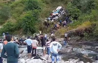 Uttarakhand Bus Accident: ਉੱਤਰਾਖੰਡ 'ਚ ਵੱਡਾ ਹਾਦਸਾ, ਖੱਡ 'ਚ ਡਿੱਗੀ ਬੱਸ, 30 ਸਵਾਰੀਆਂ ਦੀ ਹੋਈ ਦਰਦਨਾਕ ਮੌਤ, ਕਈ ਜ਼ਖਮੀ